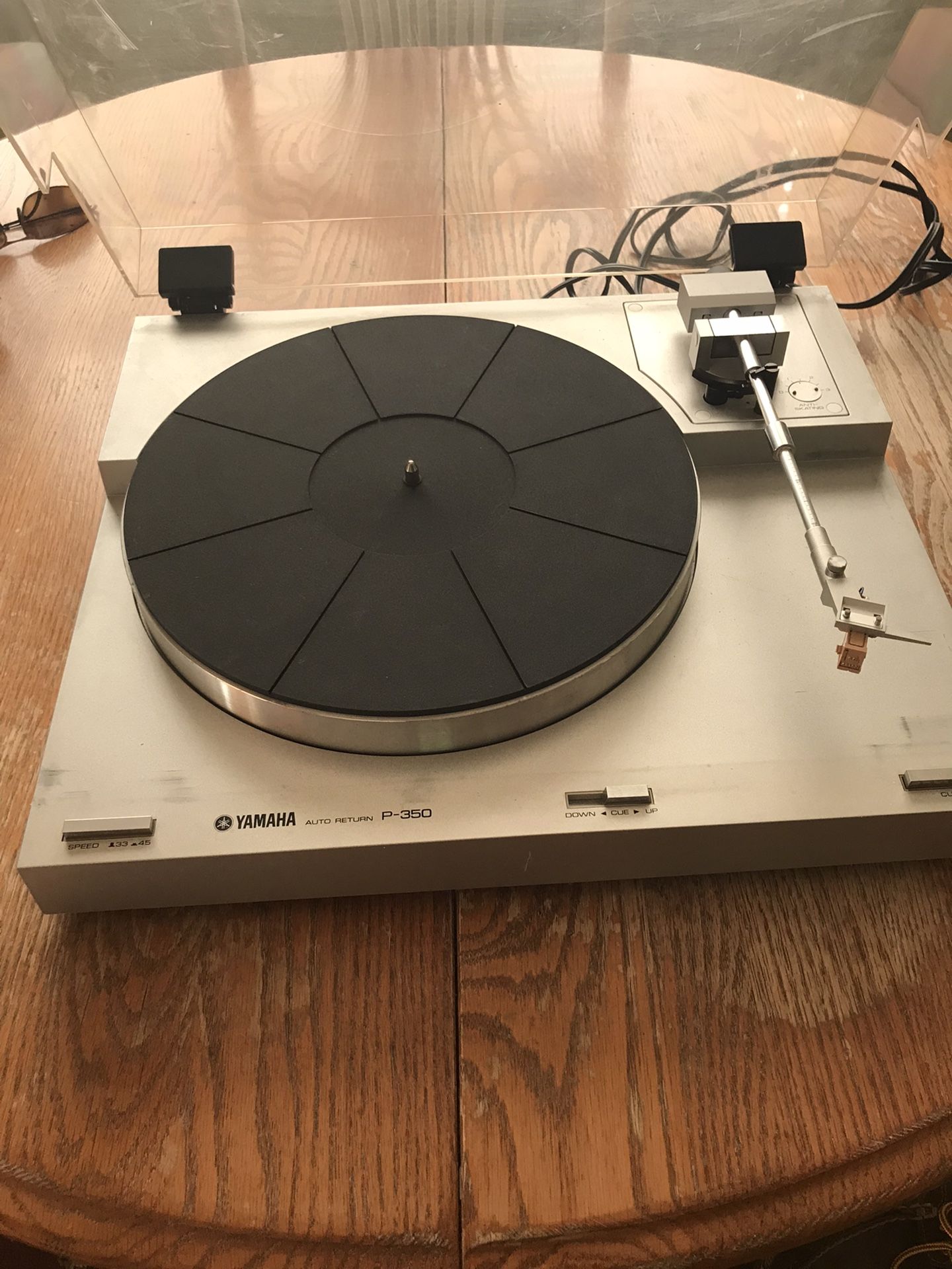 Yamaha P-350 Turntable
