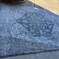 Gas Stove,rug,refrigerator 