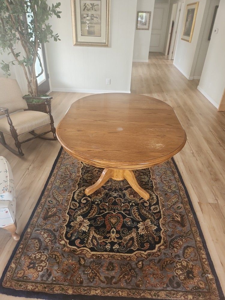Oval Table with removable leaf