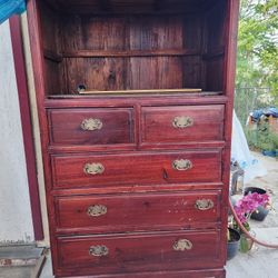 Dresser/ TV stand