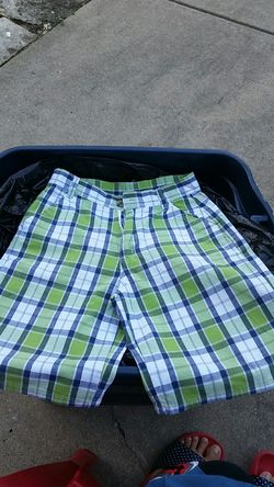 Street property Boys Size 10 like new condition $ 5 shorts cotton