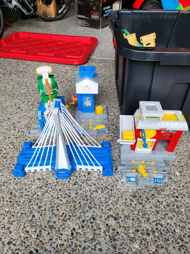 Huge Lot Of Fisher Price Geotrax Train Tracks