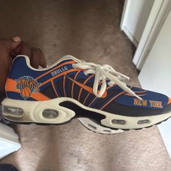 New York Knicks Nike Shoes SZ 13