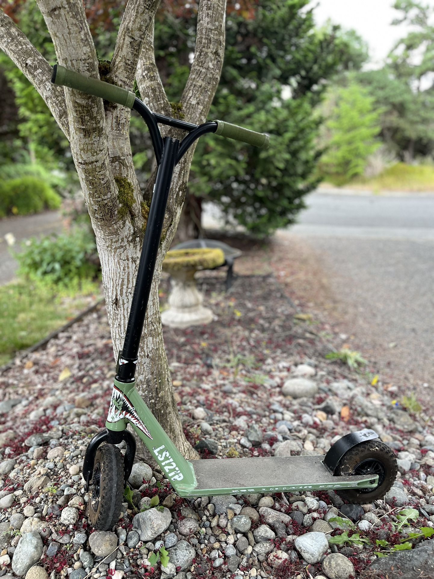 Lucky Brand Scooter
