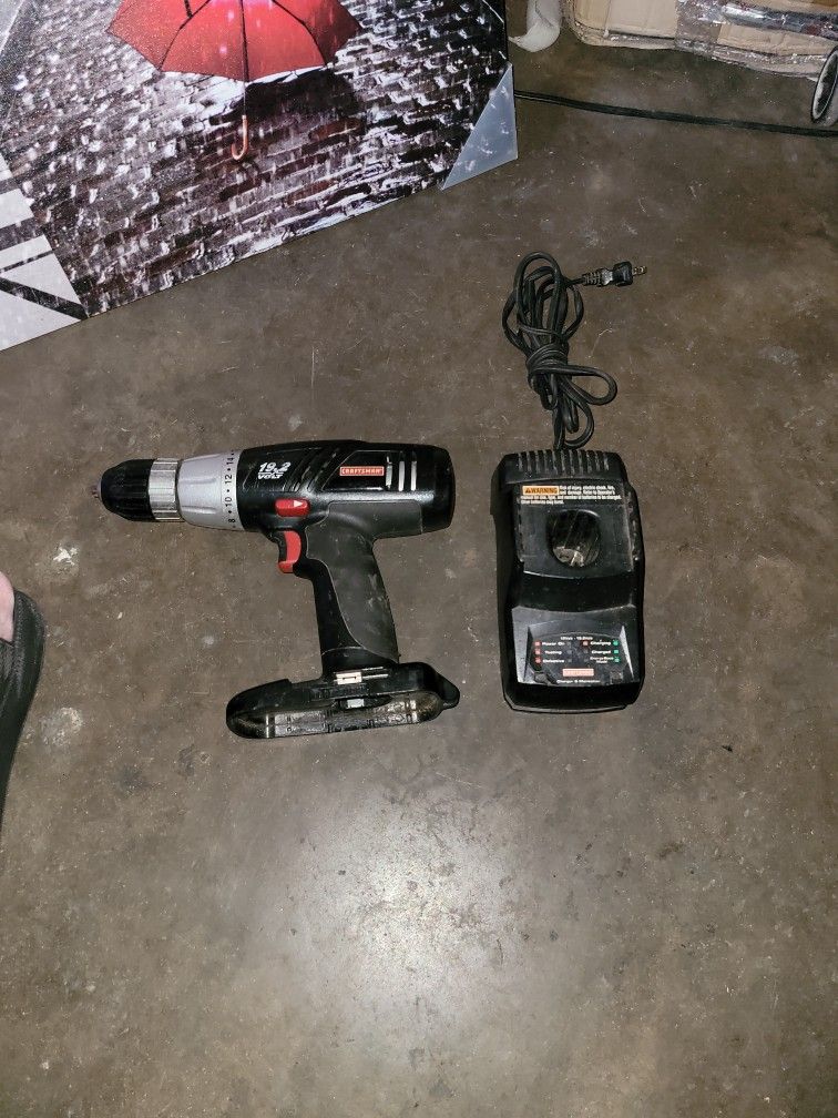 Craftsman 19.2 Volt Drill & Charger (No Battery)