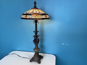 Tiffany Style Ornate Bronze Table Lamp