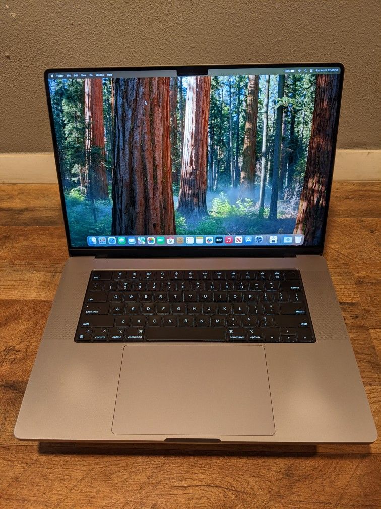 Apple MacBook Pro 16" 2021 Space Gray w/ M1 Pro/16GB/512GB