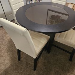 Dining Room Set, 4 Chairs