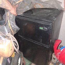 Mini Fridge