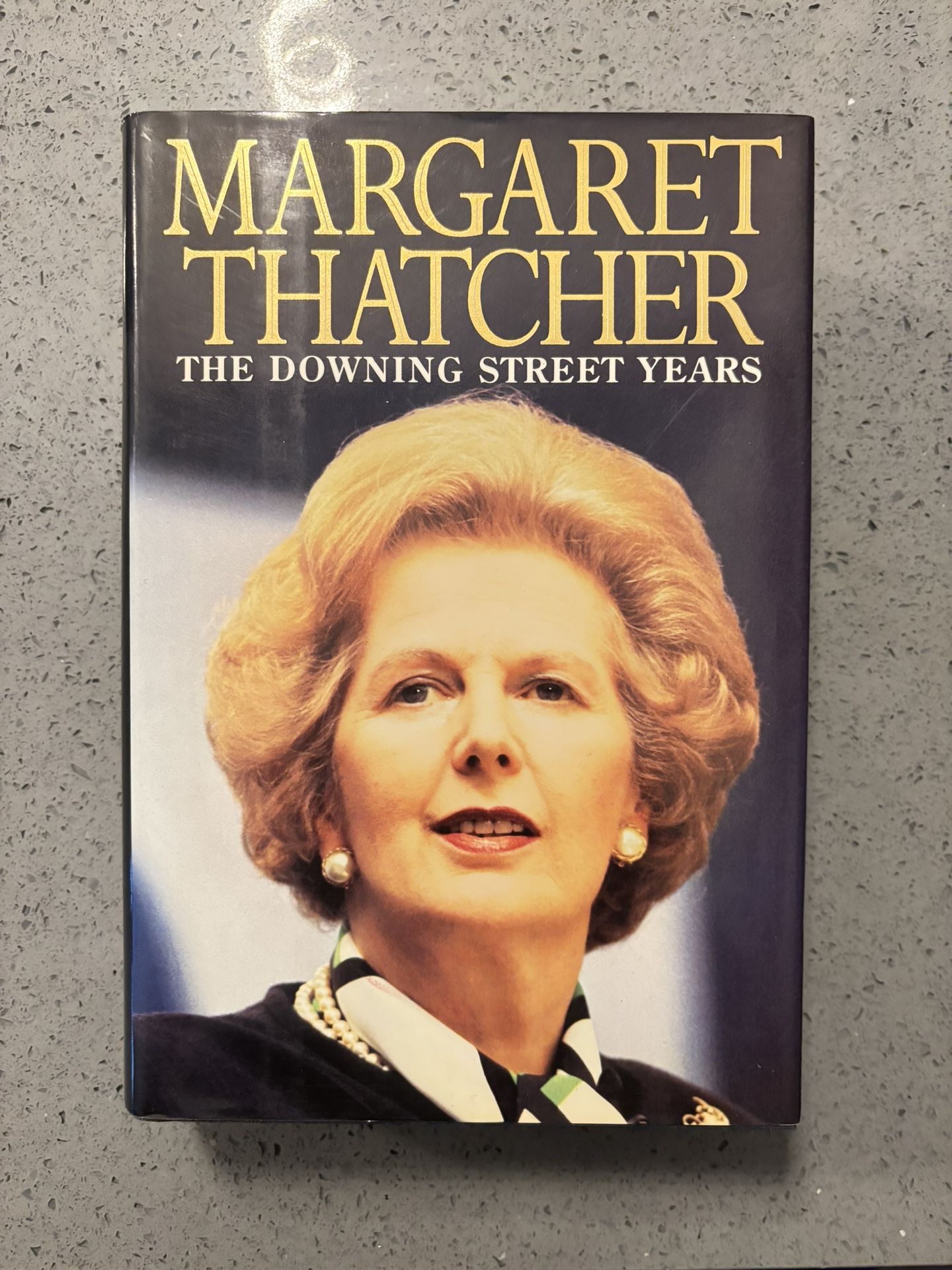 The Downing Street Years SIGNED - Margaret Thatcher 
