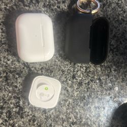 Apple AirPods 1st Generation Gently Used Perfectly