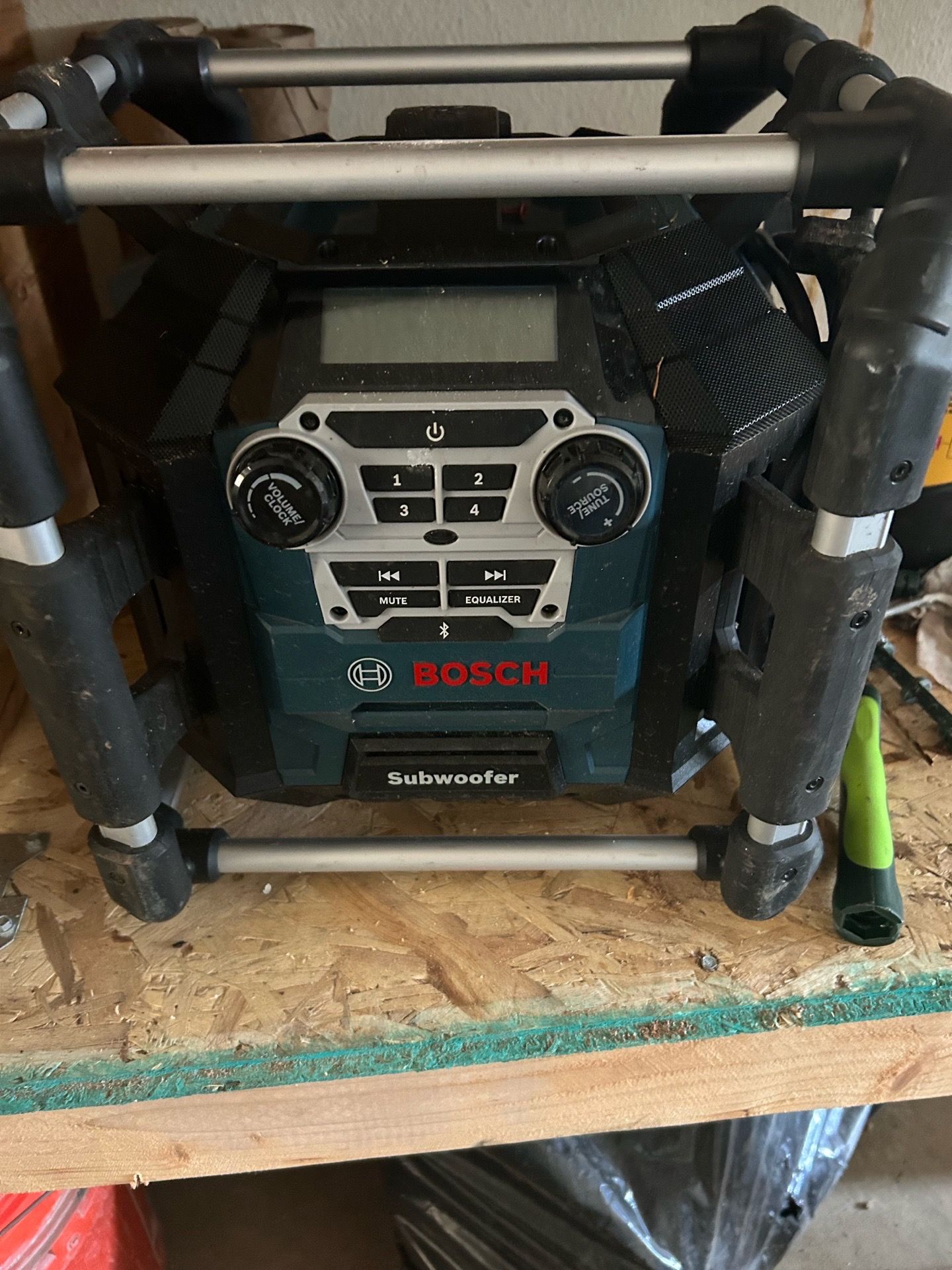 Electric box and radio