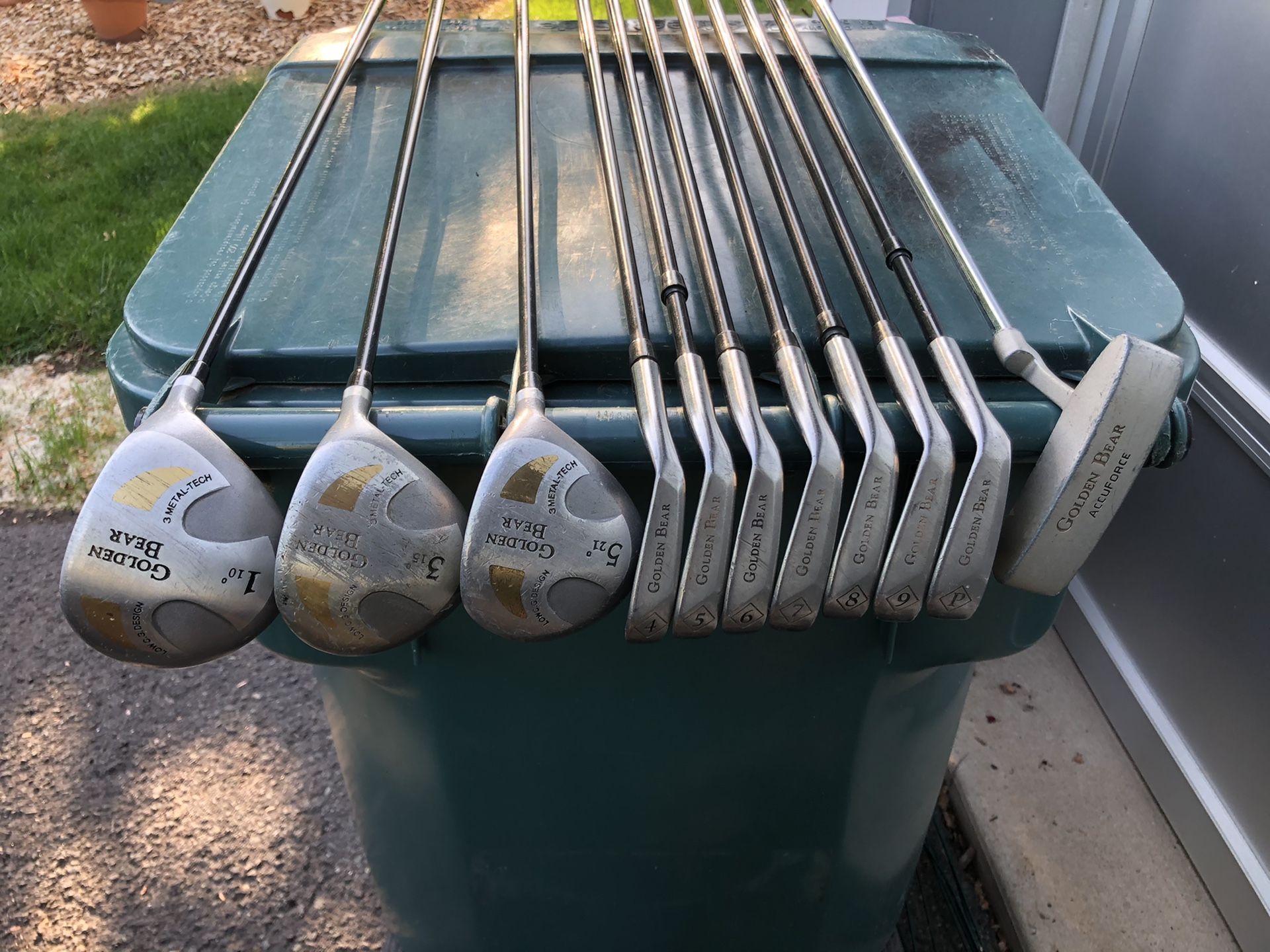 Jack Nicklaus Golden Bear ACCUFORCE BiMetal golf club set right handed, VGC for Sale in Scotch