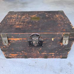 Silverware chest/ trunk