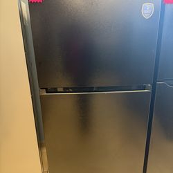 Media apartment size fridge