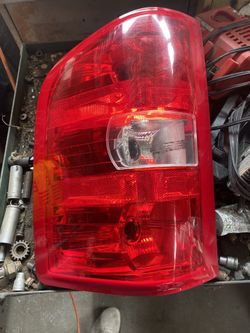 08Chevy tail lights L/R