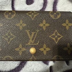 LV Louis Vuitton wallet 