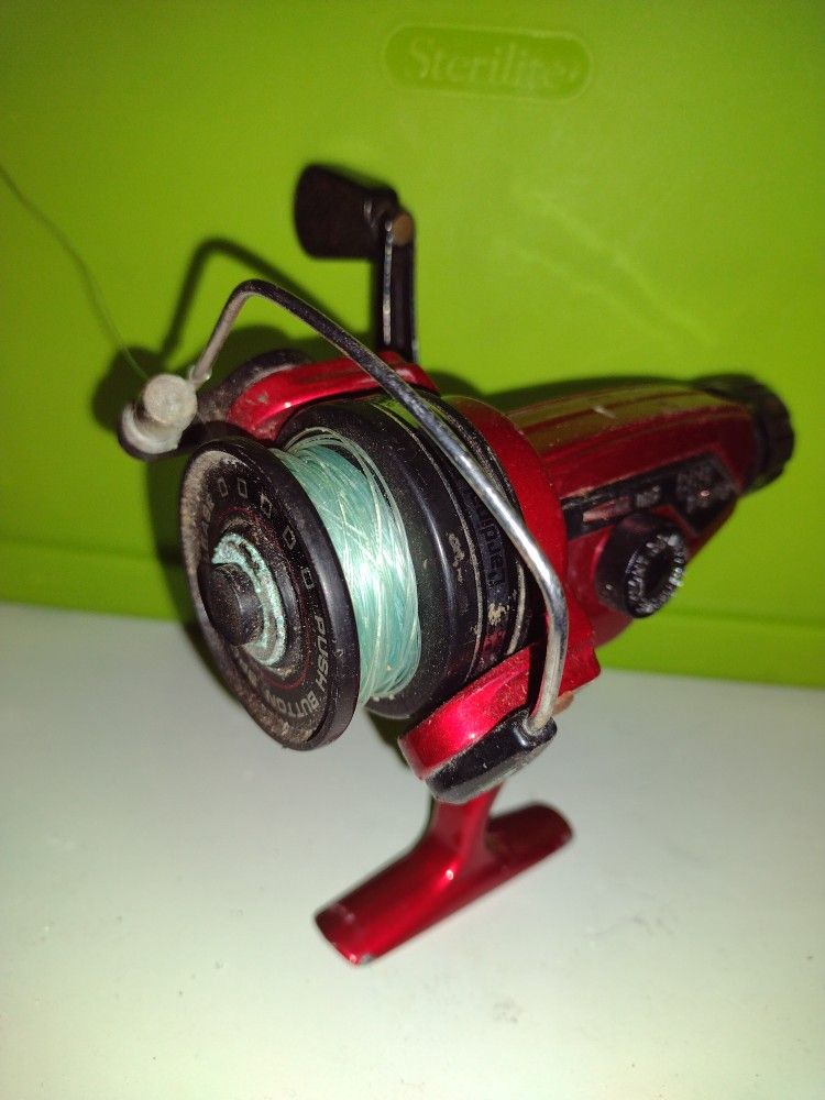 Vintage Freshwater Fishing Reel