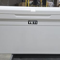 YETI Tundra 250 Cooler, White New