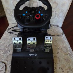 Logitech G29 Racing Wheel, Pedals, & Shifter 