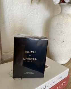 CHANEL BLEU DE CHANEL Parfum Spray in a 3.4 oz