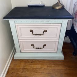 Vintage Nightstands and Dresser