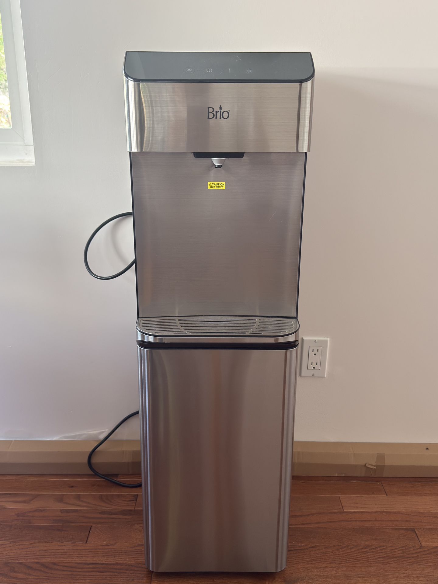 Brio bottom load 5 Gallon Water cooler/heater