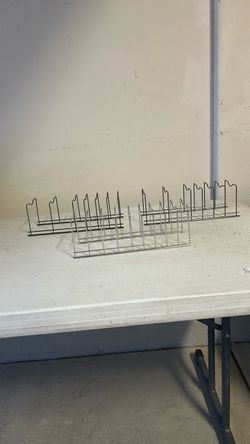 Kitchen plate holders