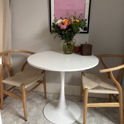Tulip Table 