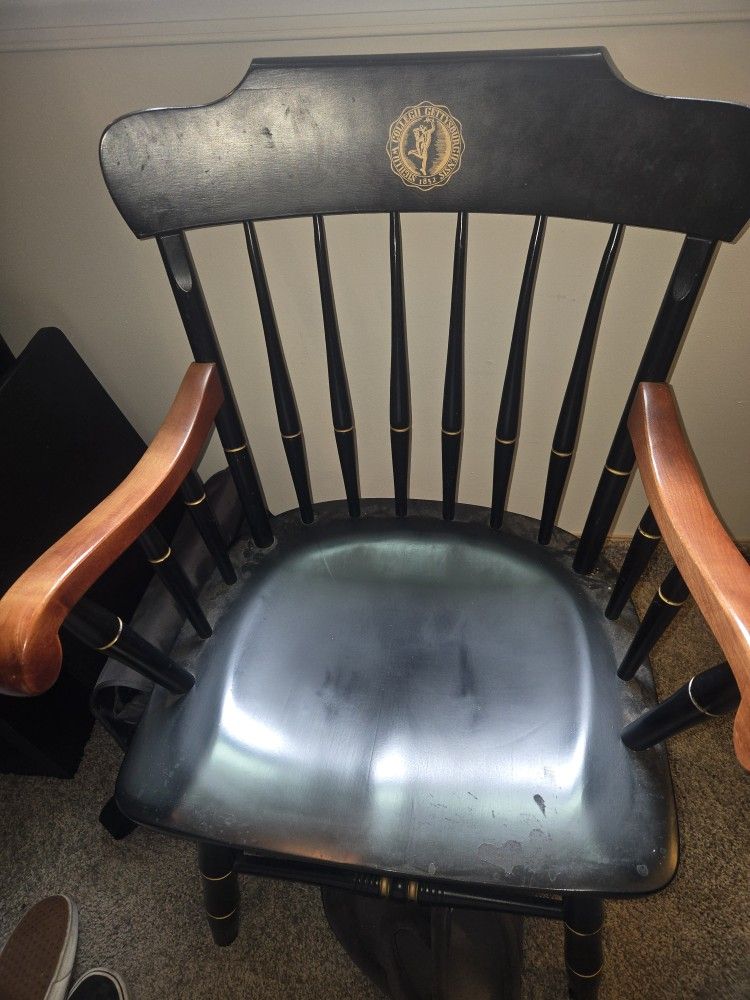 Accent Collegiate Student Desk Chair