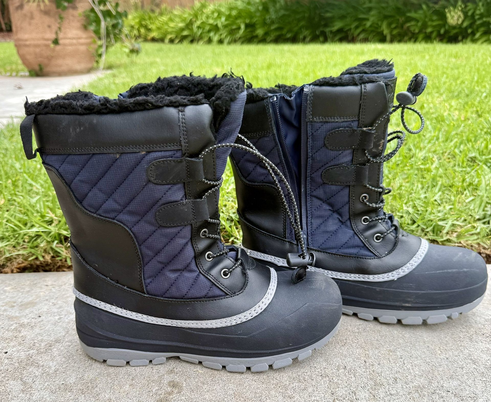 Kid’s Winter Boots Size 5