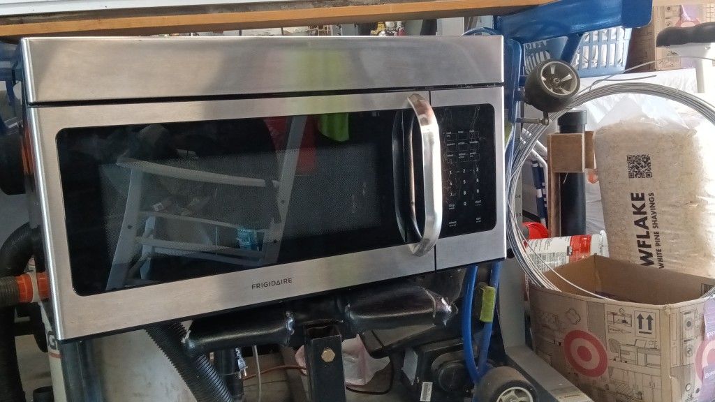 FRIGIDAIRE STAINLESS STEEL OVER THE RANGE MICROWAVE OVEN 30" 