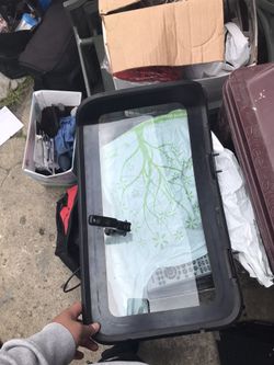 Nissan pickup window