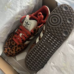 Womens adidas Samba Size 8