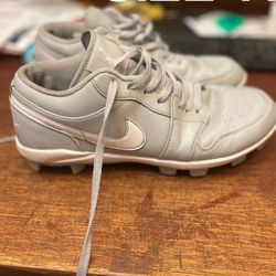 Size 11 Football Cleats Jordans 1s
