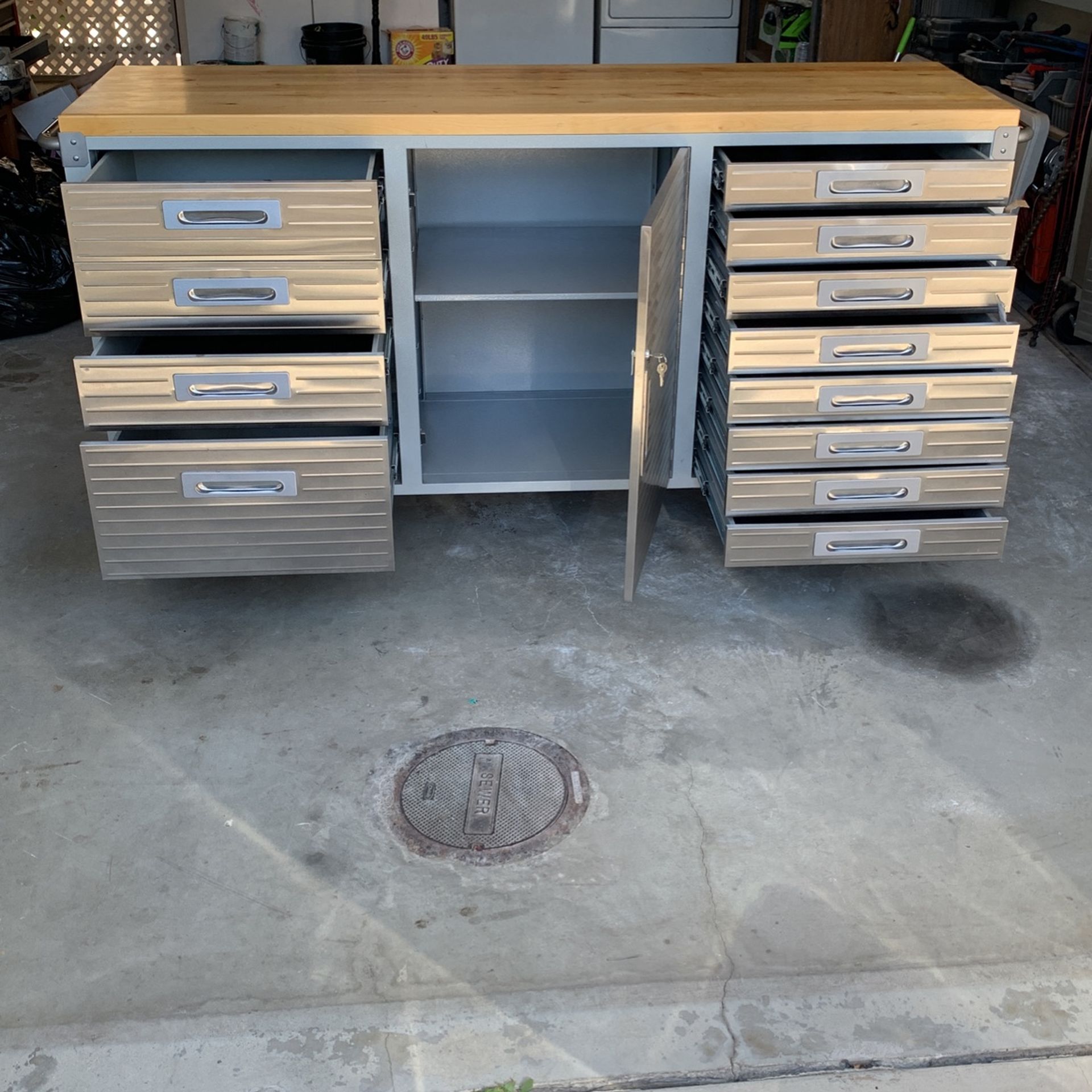 Seville Classics UltraHD 12 Drawer Mega Rolling Workbench