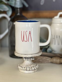 Rae Dunn USA Mug NWT