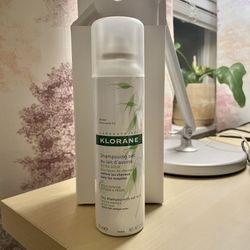 Klorane Dry Shampoo Powder with Oat Milk