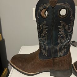 Boots 45$