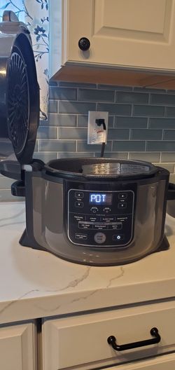 Ninja Pressurer Cooker and Air Fryer 9-in-1
