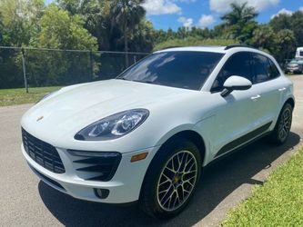 2015 Porsche Macan