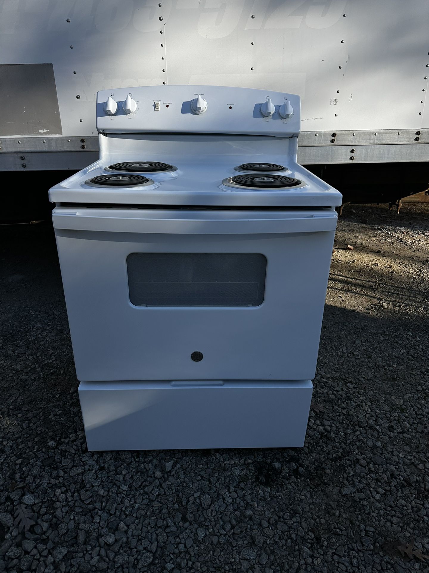 GE Stove Ranger Electric