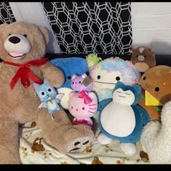 Bundle Of Plushies 