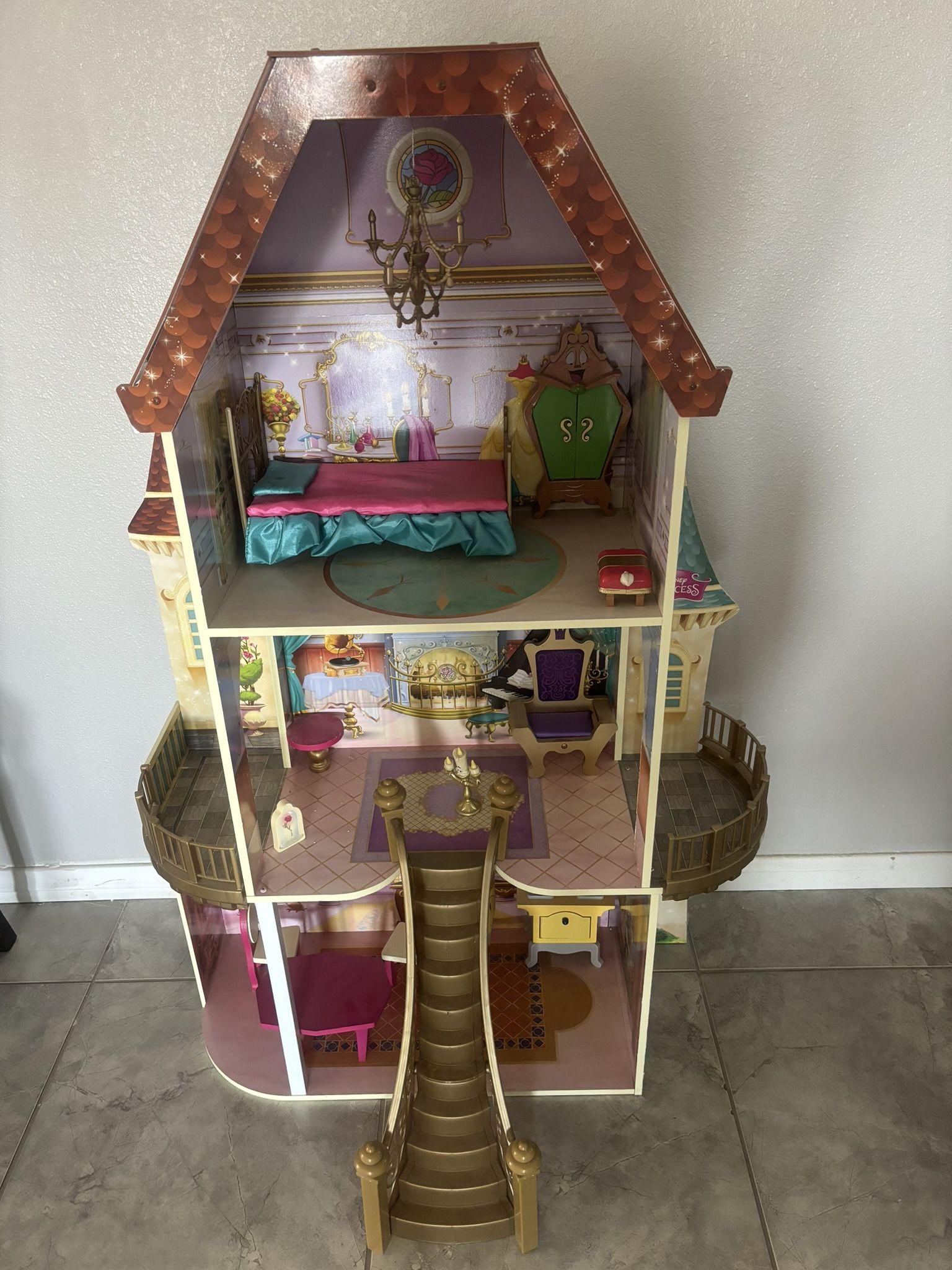 Large Doll House