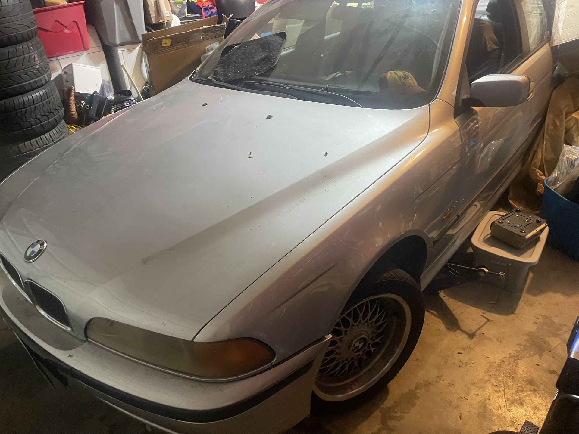 1999 BMW 528