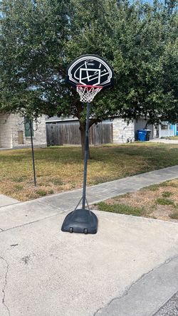 Basketball goal