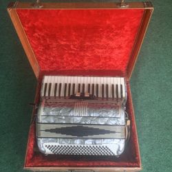 VINTAGE SILVER ENRICO ROSELLI ACCORDION 