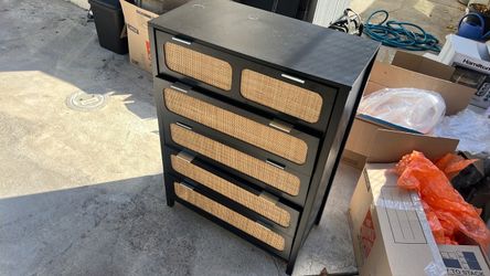 dresser