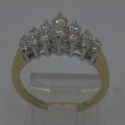14KT YELLOW GOLD RING SIZE 7 4.1GR WITH 14 ROUND DIAMONDS (1 CARAT)  VERY GOOD CONDITION. PRE OWNED. 810955-1. 