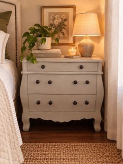 Vintage Style 3-Drawer Bombe Nightstand